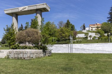 Sandanski, Bulgaristan - 29 Nisan 2019: Bulgaristan'ın Sandanski kasabasındaki Trakya gladyatörü Spartacus Anıtı