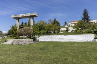 Sandanski, Bulgaristan - 29 Nisan 2019: Bulgaristan'ın Sandanski kasabasındaki Trakya gladyatörü Spartacus Anıtı