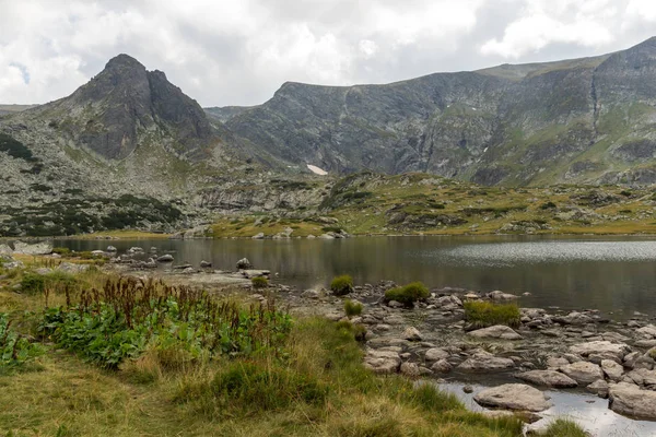 Paisagem Verão Com Lago Trefoil Seven Rila Lakes Rila Mountain — Fotografia de Stock