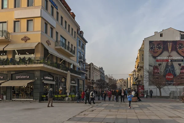 Plovdiv Bulgarije Februari 2019 Zonsondergang Centrale Voetgangersstraat Knyaz Alexander Stad — Stockfoto