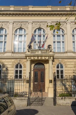 Novi Sad, Voyvodina, Sırbistan - 11 Kasım 2018: Novi Sad Şehrinin merkezinde Voyvodina Müzesi Binası, Voyvodina, Sırbistan