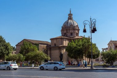 Roma, İtalya - 23 Haziran 2017: Roma, İtalya'da Aziz Luca ve Martina Kilisesi'nin dış görünümü