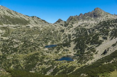 Prevalski gölleri, Dzhangal ve Valyavishki chukar zirveleri ile peyzaj, Pirin Dağı, Bulgaristan