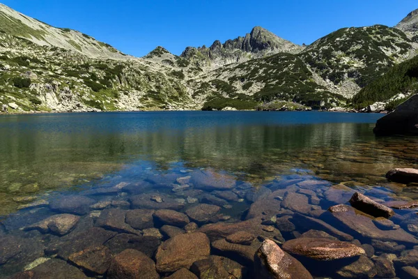 Lanskap Dengan Danau Valyavishko Besar Dan Puncak Dzhangal Pegunungan Pirin — Stok Foto
