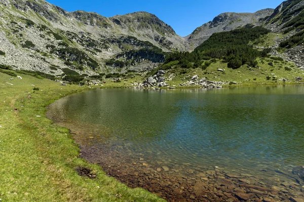 Amazing Landscape Dengan Prevalski Danau Dekat Lulus Mozgovishka Pirin Gunung — Stok Foto