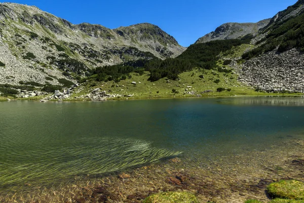 Niesamowity Krajobraz Jeziorami Przeważnie Pobliżu Przełęczy Mozgovishka Góra Pirin Bułgaria — Zdjęcie stockowe