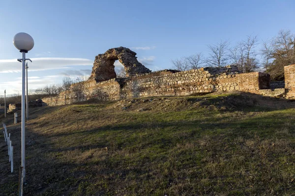 Hisarya Bulgaria Dicembre 2018 Veduta Tramonto Delle Rovine Delle Fortificazioni — Foto Stock