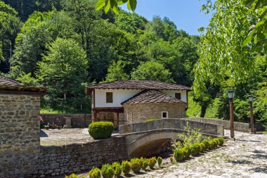 Etar, Gabrovo, Bulgaristan- 6 Temmuz 2018: Etar köyündeeski ev (Etara) Gabrovo kasabası yakınlarında, Bulgaristan