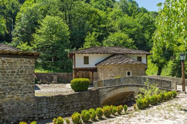 Etar, Gabrovo, Bulgaristan- 6 Temmuz 2018: Etar köyündeeski ev (Etara) Gabrovo kasabası yakınlarında, Bulgaristan