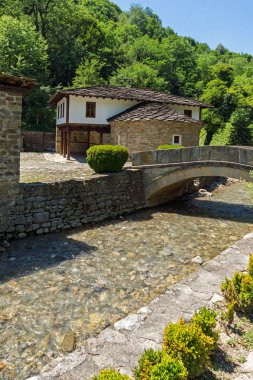 Etar, Gabrovo, Bulgaristan- 6 Temmuz 2018: Etar köyündeeski ev (Etara) Gabrovo kasabası yakınlarında, Bulgaristan