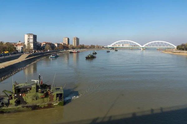 Novi Sad Vojvodina Serbia Novembro 2018 Cidade Com Rio Danúbio — Fotografia de Stock