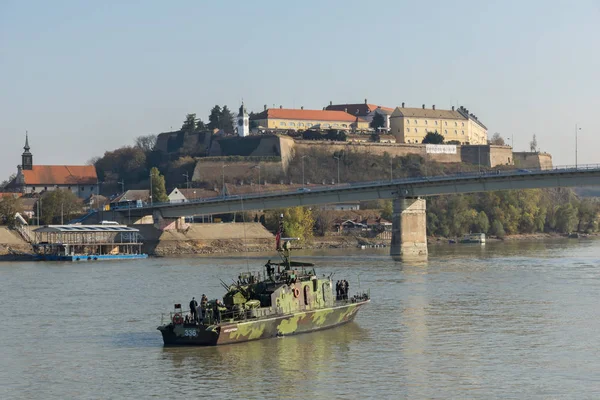 Novi Sad Vojvodina Serbia November 2018 Stadtbild Mit Donau Vorbei — Stockfoto