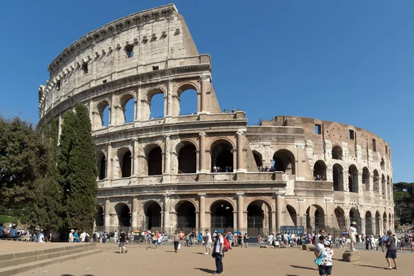 Rome Olaszország June 2017 Colosseum Amfiteátrum Építése Róma Belvárosában Olaszország — Stock Fotó