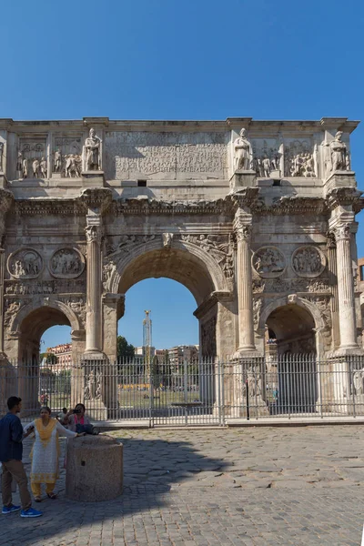 Roma Itália Junho 2017 Arco Antigo Constantino Perto Coliseu Roma — Fotografia de Stock