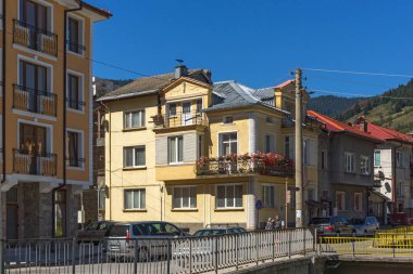 Chepelare, Bulgaristan - 14 Ağustos 2018: Ünlü Bulgar kayak merkezi Chepelare,Smolyan Region, Bulgaristan