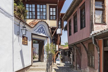 Plovdiv, Bulgaristan-Mayıs 29, 2019: sokak ve on dokuzuncu yüzyıl evler mimari ve tarihi rezerv Plovdiv şehir eski kent, Bulgaristan
