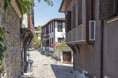 Plovdiv, Bulgaristan-Mayıs 29, 2019: sokak ve on dokuzuncu yüzyıl evler mimari ve tarihi rezerv Plovdiv şehir eski kent, Bulgaristan