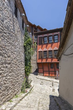 Plovdiv, Bulgaristan-Mayıs 29, 2019: sokak ve on dokuzuncu yüzyıl evler mimari ve tarihi rezerv Plovdiv şehir eski kent, Bulgaristan
