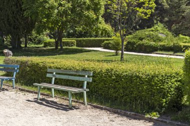 Sandanski, Bulgaristan-29 Nisan 2019: Sandanski kentinde Park St. Vrach Panoraması, Bulgaristan