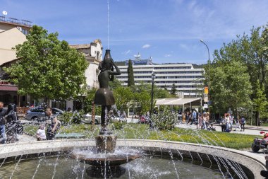 Sandanski, Bulgaristan - 29 Nisan 2019: Sandanski kasabasında merkez ve yaya caddesi, Bulgaristan