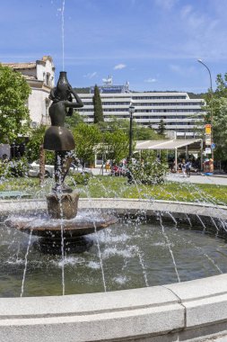 Sandanski, Bulgaristan - 29 Nisan 2019: Sandanski kasabasında merkez ve yaya caddesi, Bulgaristan