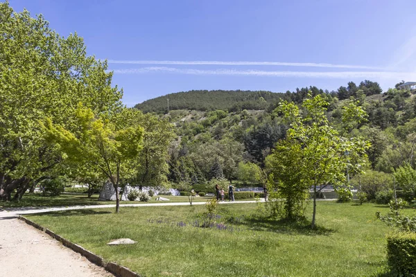 Sandanski Bulgaria Abril 2019 Lago Park Vrach Ciudad Sandanski Bulgaria — Foto de Stock