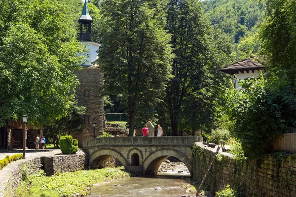 Etar, Gabrovo, Bulgaristan- 6 Temmuz 2018: Etar köyündeeski ev (Etara) Gabrovo kasabası yakınlarında, Bulgaristan
