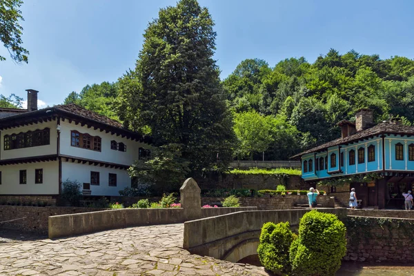 Etar, Gabrovo, Bulgaristan- 6 Temmuz 2018: Etar köyündeeski ev (Etara) Gabrovo kasabası yakınlarında, Bulgaristan