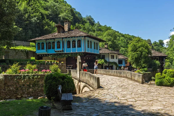 Etar, Gabrovo, Bulgaristan- 6 Temmuz 2018: Etar köyündeeski ev (Etara) Gabrovo kasabası yakınlarında, Bulgaristan