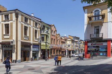 Plovdiv, Bulgaristan-29 Mayıs 2019: Plovdiv şehir merkezinde yaya sokakları, Bulgaristan