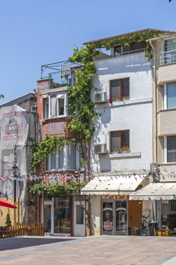 Plovdiv, Bulgaristan-29 Mayıs 2019: Plovdiv şehir merkezinde yaya sokakları, Bulgaristan