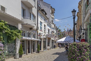 Plovdiv, Bulgaristan-29 Mayıs 2019: Plovdiv şehir merkezinde yaya sokakları, Bulgaristan