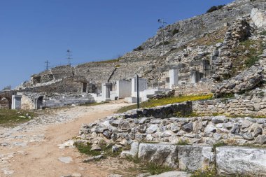 Philippi antik bölgesinde antik tiyatro harabeleri, Doğu Makedonya ve Trakya, Yunanistan