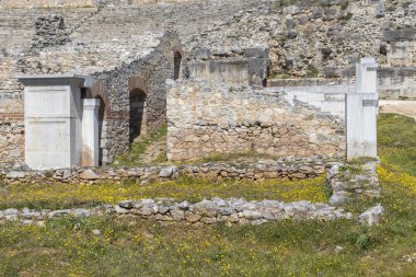 Philippi antik bölgesinde antik tiyatro harabeleri, Doğu Makedonya ve Trakya, Yunanistan