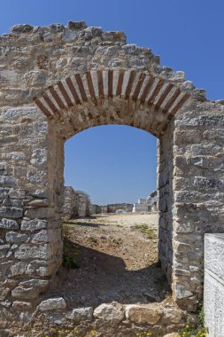 Philippi antik bölgesinde antik tiyatro harabeleri, Doğu Makedonya ve Trakya, Yunanistan