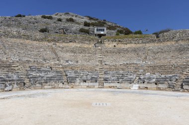 Philippi antik bölgesinde antik tiyatro harabeleri, Doğu Makedonya ve Trakya, Yunanistan