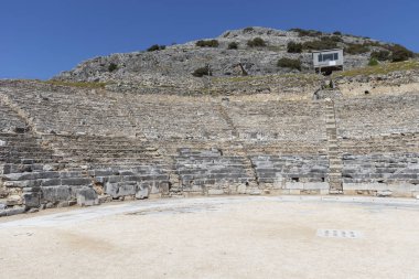 Philippi antik bölgesinde antik tiyatro harabeleri, Doğu Makedonya ve Trakya, Yunanistan