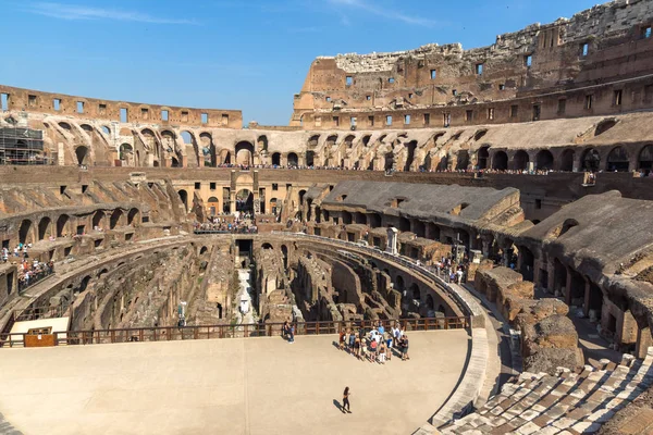 Řím Itálie Června 2017 Panoramatický Pohled Vnitřní Část Kolosea Městě — Stock fotografie