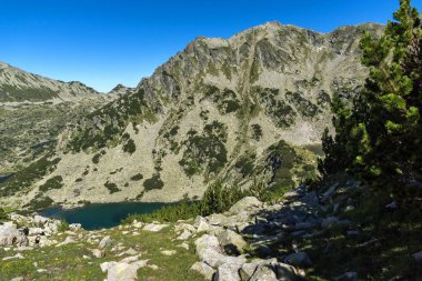 Valyavishki chukar zirveleri ile muhteşem manzara, Pirin Dağı, Bulgaristan