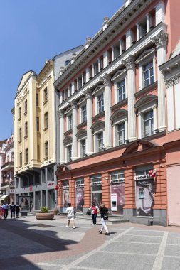Plovdiv, Bulgaristan-29 Mayıs 2019: Plovdiv şehir merkezinde yaya sokakları, Bulgaristan