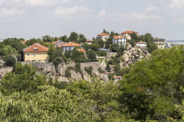 Plovdiv, Bulgaristan - 29 Mayıs 2019: Sahat tepe tepesinden Plovdiv şehrinin panoramik manzarası, Bulgaristan