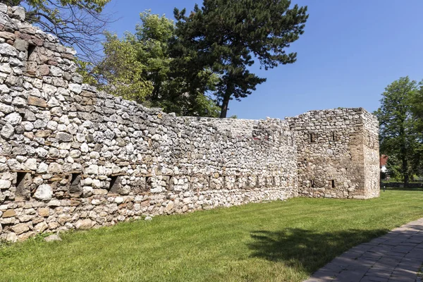 Έξω Από Ερείπια Του Ιστορικού Φρουρίου Pirot Νότια Και Ανατολική — Φωτογραφία Αρχείου