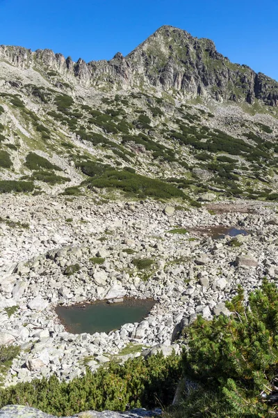 Landschap van Samodivski Lakes, Pirin Mountain, Bulgarije — Stockfoto