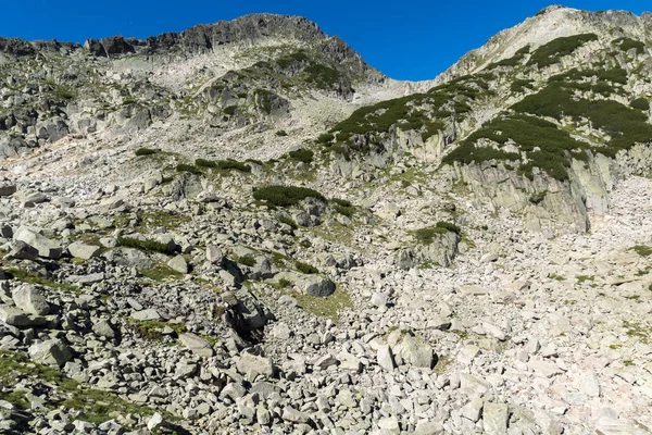 Landscape with Left Kralev Dvor pass, Pirin Mountain, Bulgaria — Stock Photo, Image