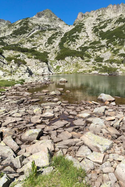 Landskap av Samodivski sjöar, Pirin Mountain, Bulgarien — Stockfoto
