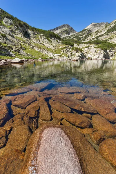 Paisaje de los lagos Samodivski, Montaña Pirin, Bulgaria — Foto de Stock