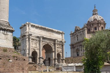 Roma şehrinde Roma Forumu Panoraması