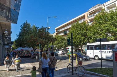 Dedeağaç kasabasında tipik sokak, Yunanistan