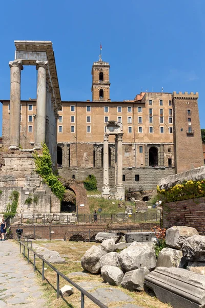 Πανόραμα Ρωμαϊκής φόρουμ στην πόλη της Ρώμης — Φωτογραφία Αρχείου