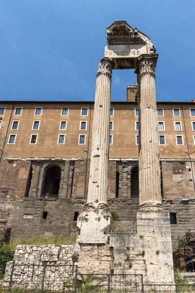 Panorama del Foro Romano nella città di Roma — Foto Stock